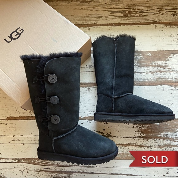 UGG Shoes - ✨SOLD✨UGG Bailey Button Triplet II Boots
